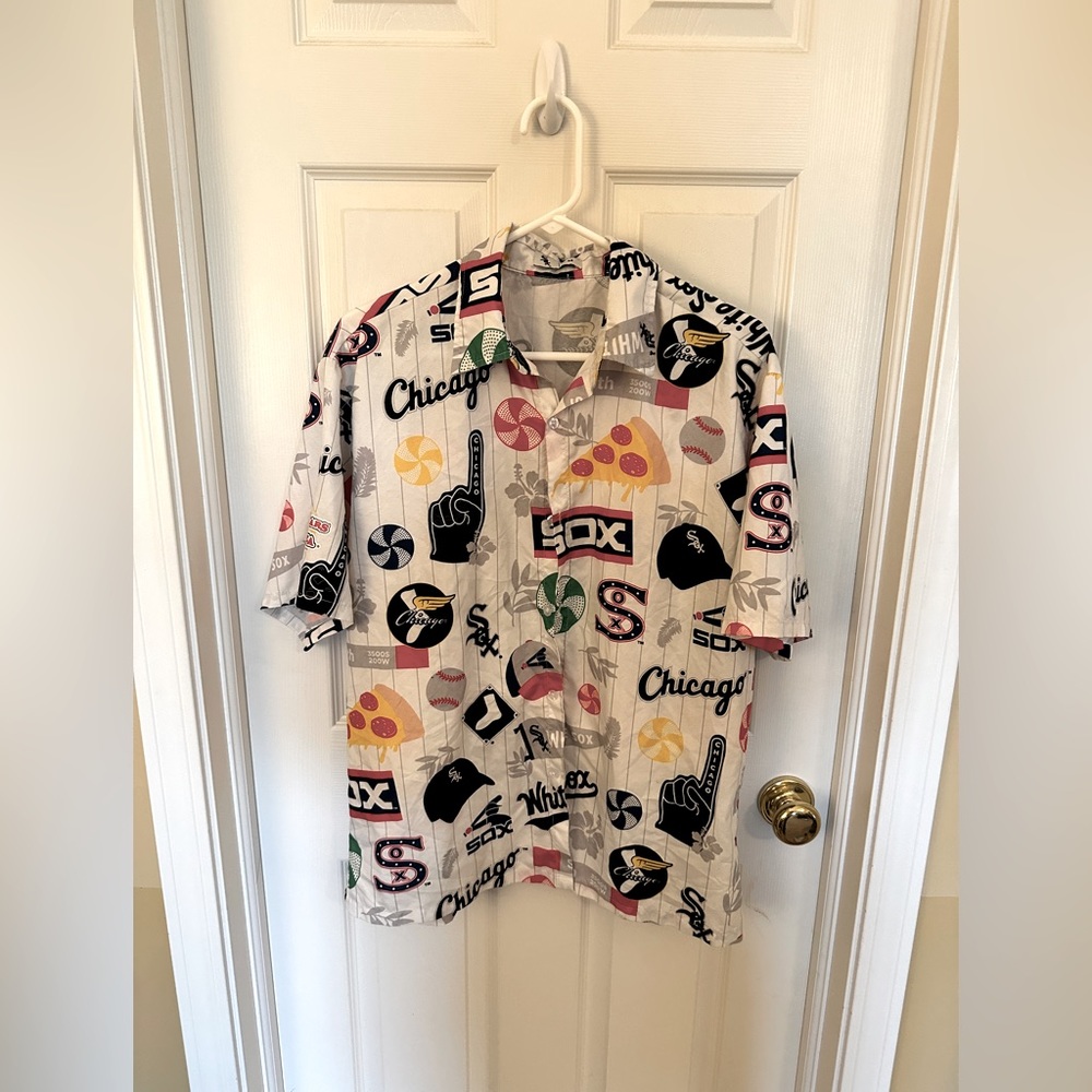 Mens Chicago White Sox Beggars Pizza Hawaiian Button Up Shirt